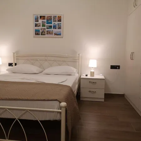 Sunny Holidays Kremastí